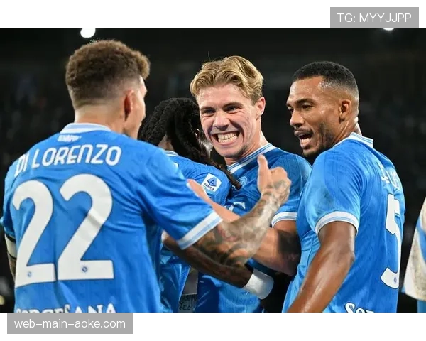 热那亚俱乐部举办“社区足球日”，数千名当地青少年参与互动